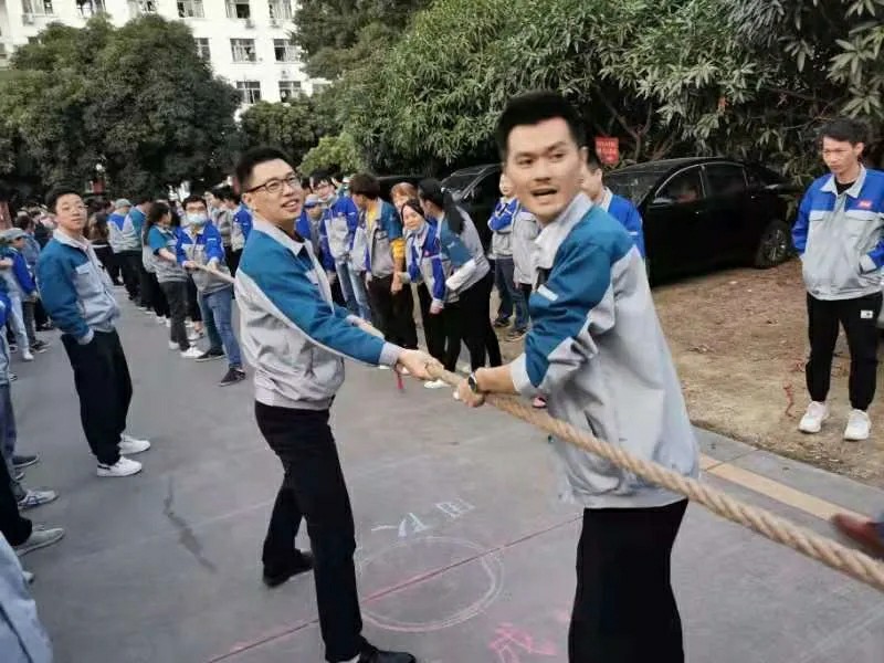 拔河人！拔河魂！派鯊魚ipega人一繩入魂將青春綻放